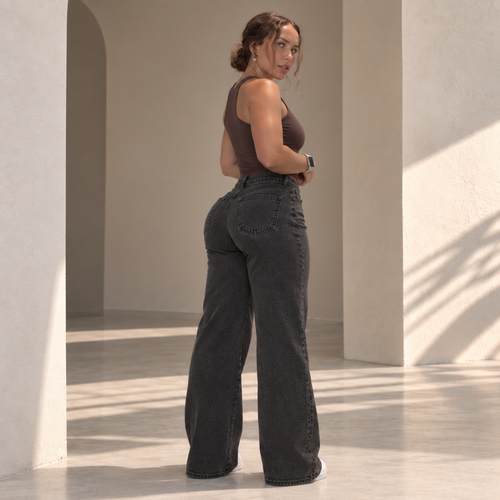 Meet The Curve Jean™ Designed to fit your waist and frame your natural curves